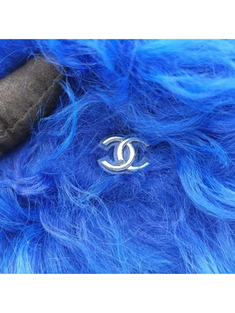 Chanel Shearling CC Hook Card Holder Blue Wool